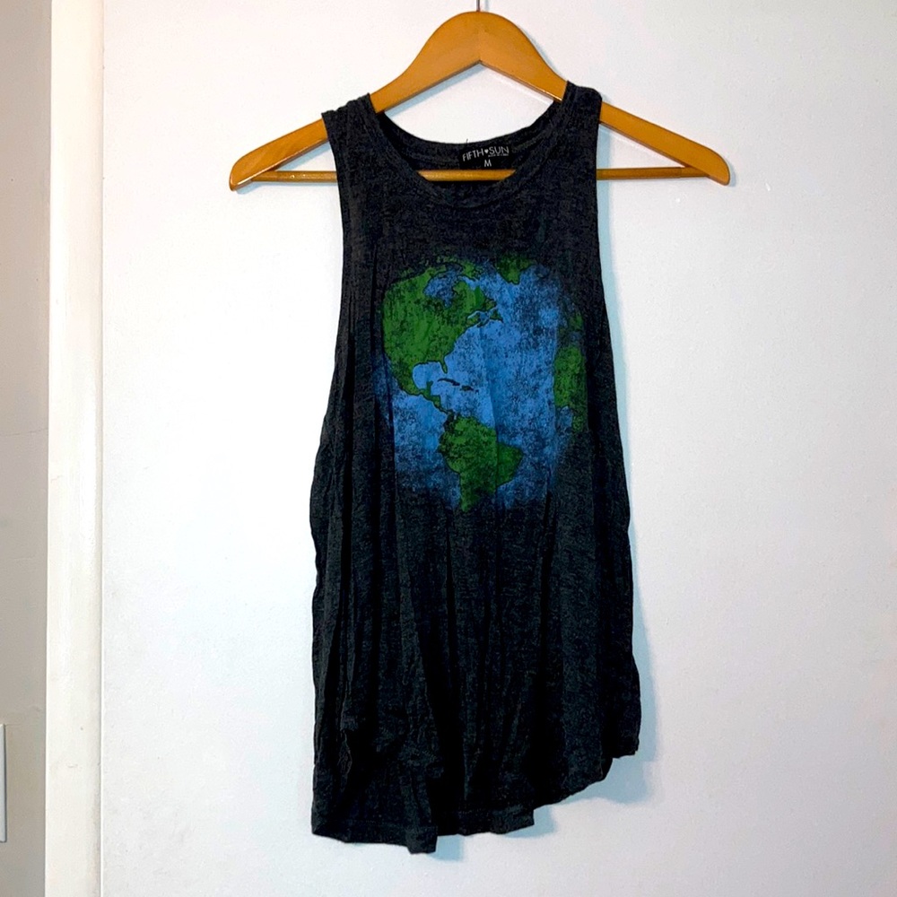Gray earth tank